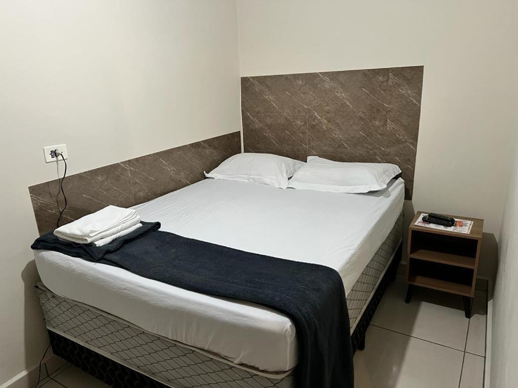 Quartos Com Banheiro Individual Perto Do Aeroporto Homestay
